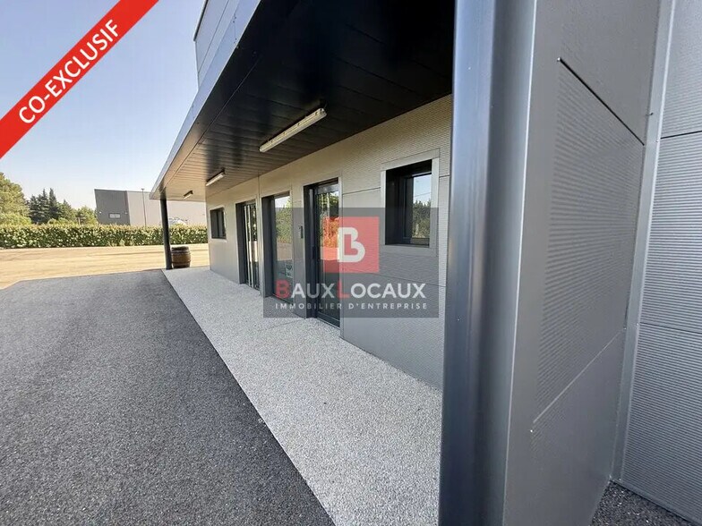 370 Rue Calixte Paillet, Courthézon à louer - Photo de l’immeuble – Image 1 sur 10