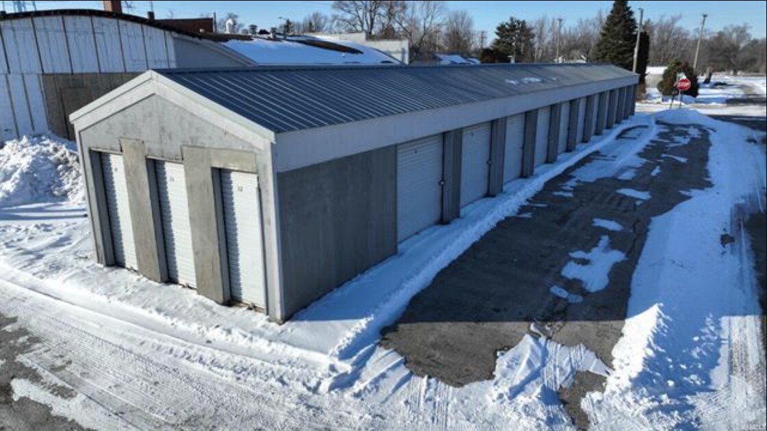 121 Railroad St, Medaryville, IN à vendre Photo principale– Image 1 sur 4