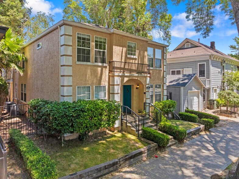 321 T St, Sacramento, CA à vendre - Photo de l’immeuble – Image 2 sur 21