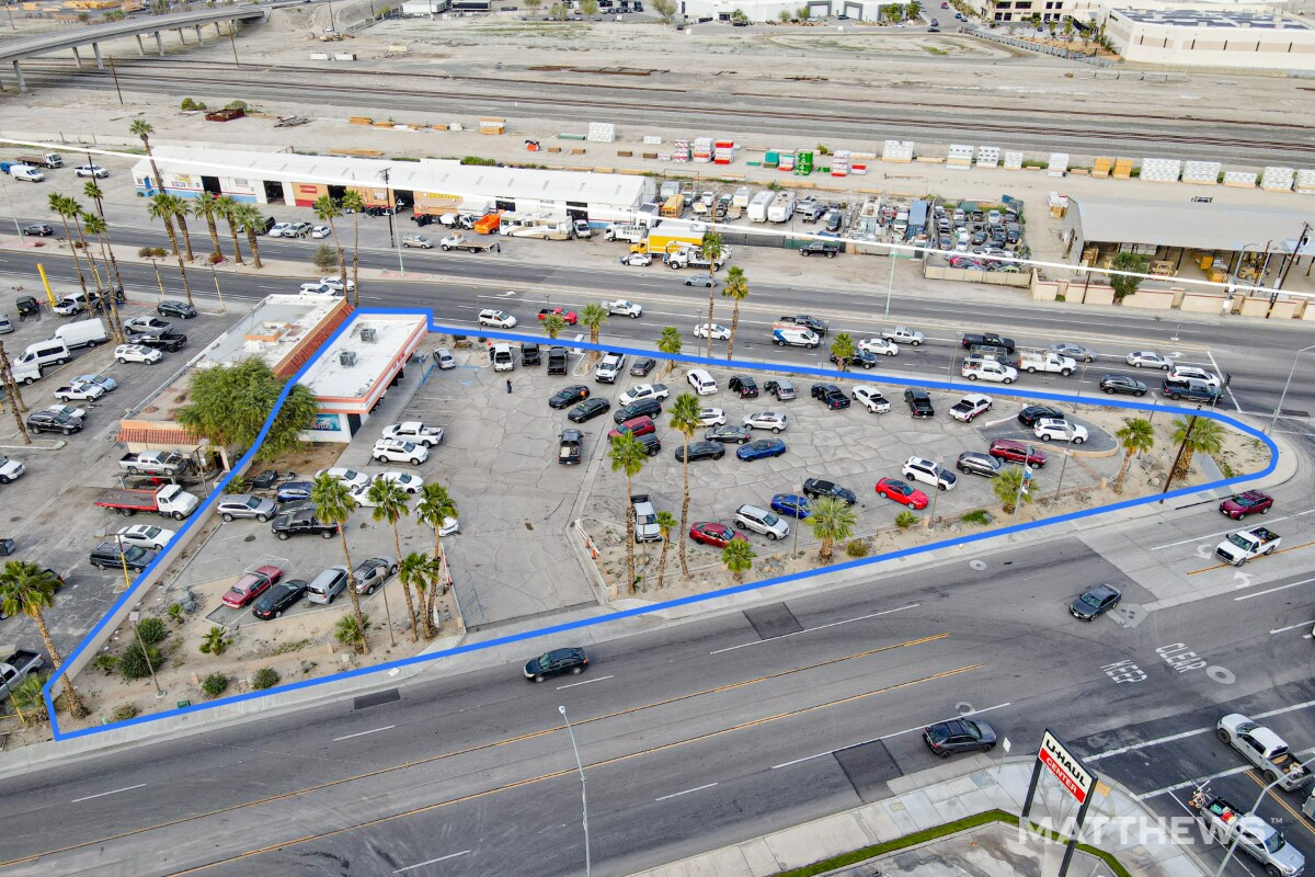 83500 Hwy 111, Indio, CA à vendre Photo principale– Image 1 sur 4