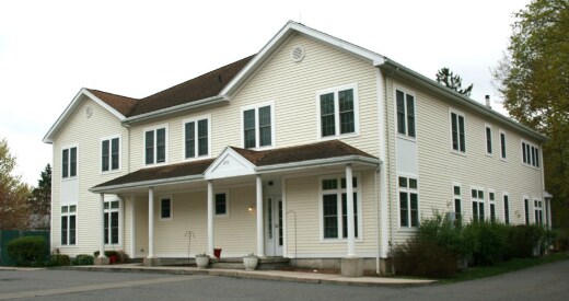 2175 Crompond Rd, Yorktown Heights, NY à vendre Photo de l’immeuble– Image 1 sur 3