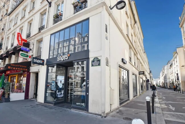 Plus de détails pour Local commercial à louer