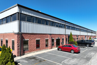 Plus de détails pour 18 Graf Rd, Newburyport, MA - Local d'activités à louer