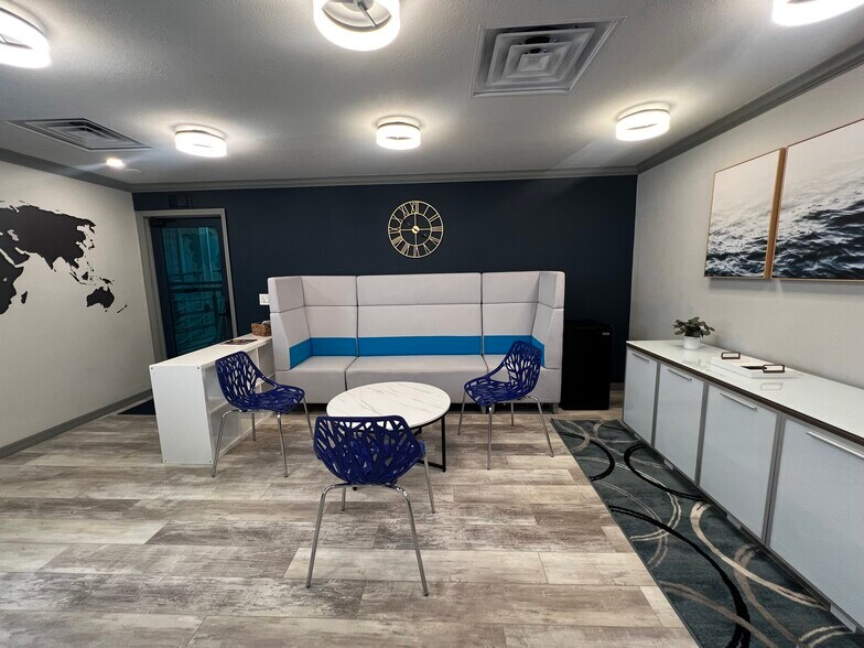 333 17th St, Vero Beach, FL à louer - Photo intérieure – Image 2 sur 11