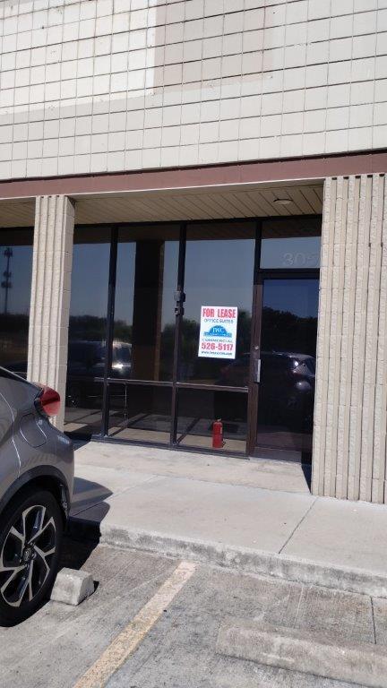 2501 S W S Young Dr, Killeen, TX à louer Photo de l’immeuble– Image 1 sur 6