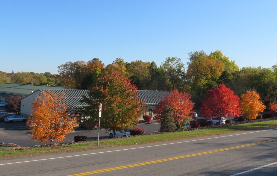 50 Carpenter Ave, Middletown, NY à louer - Photo de l’immeuble – Image 3 sur 6