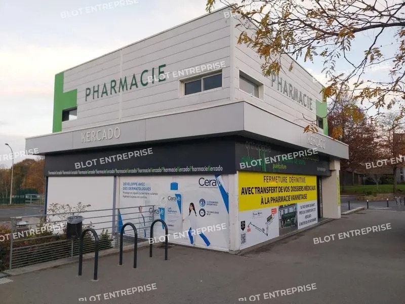Local commercial dans Vannes à louer Photo de l’immeuble– Image 1 sur 9