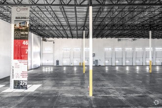 6845 W 5400 S, West Valley City, UT à louer Photo de l’immeuble– Image 2 sur 5