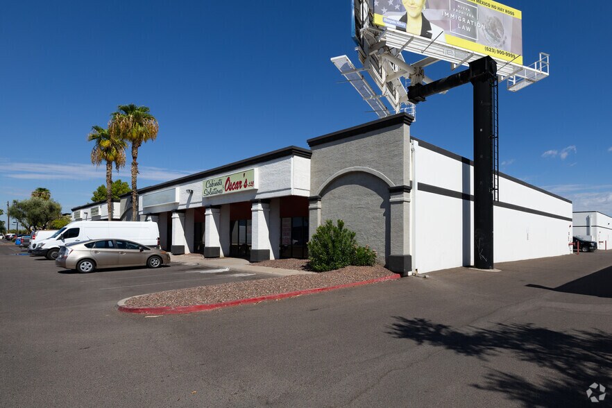 3114 W Thomas Rd, Phoenix, AZ à louer - Photo de l’immeuble – Image 3 sur 6