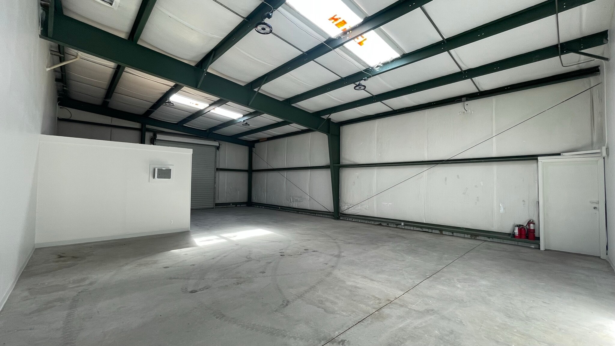 12745 N 49th St, Clearwater, FL à louer Photo intérieure– Image 1 sur 6