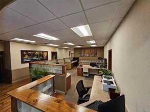 1831 W Louisiana St, McKinney, TX à louer Photo de l’immeuble– Image 1 sur 21