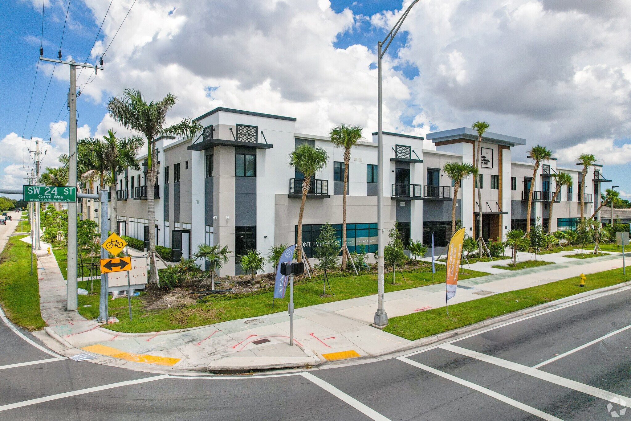 9101 SW 24th St, Miami, FL à louer Photo principale– Image 1 sur 7