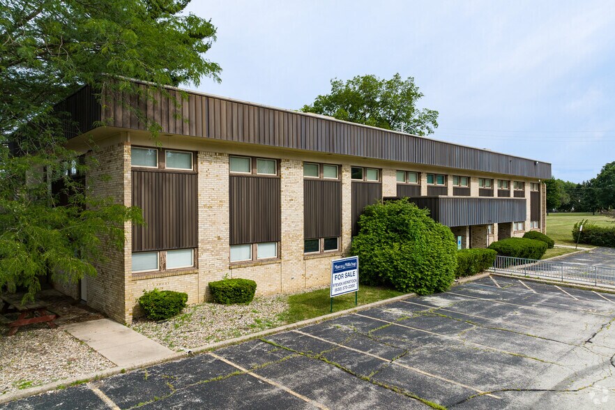 2220 N Monroe St, Decatur, IL à vendre - Photo principale – Image 1 sur 22