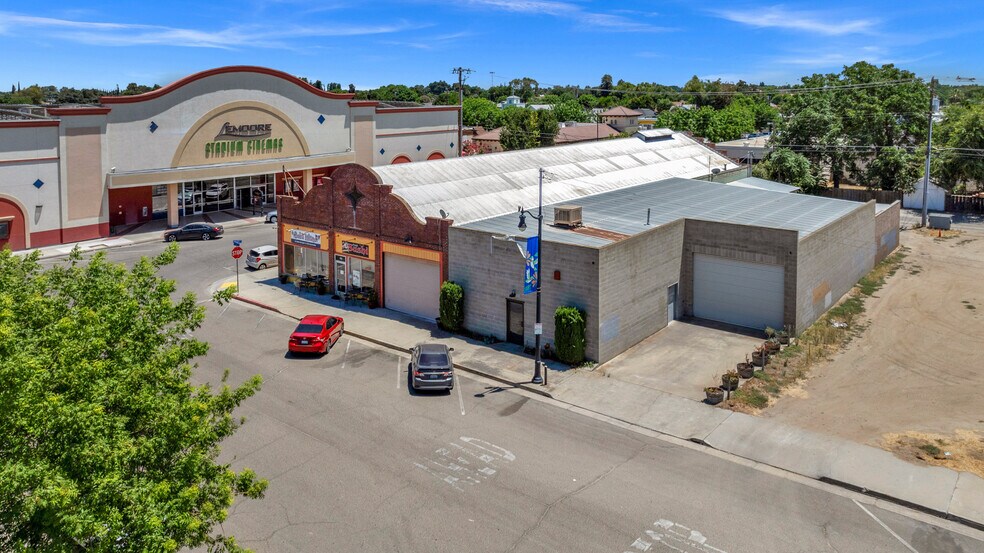 203 E St, Lemoore, CA à vendre - Photo de l’immeuble – Image 2 sur 11