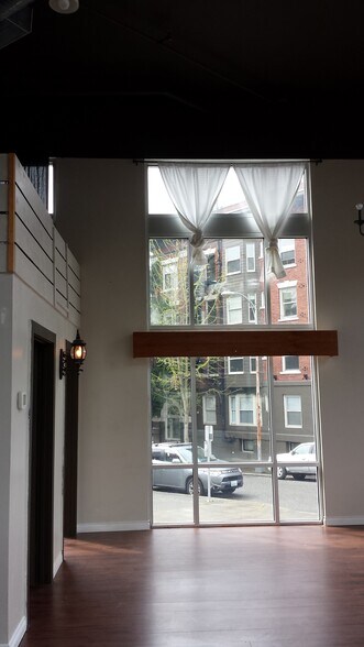 159 Denny Way, Seattle, WA à louer - Photo de l’immeuble – Image 3 sur 13