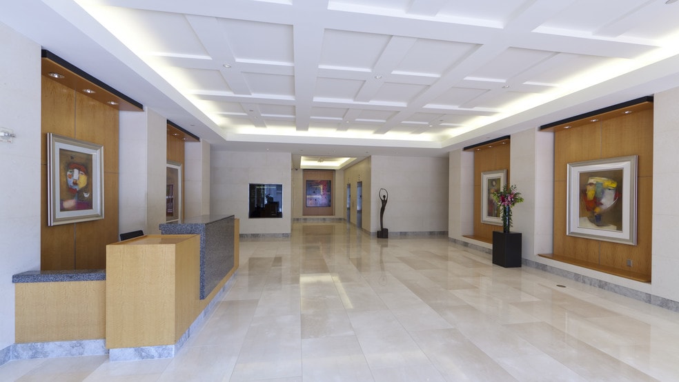 701 8th St NW, Washington, DC à louer - Hall d’entrée – Image 2 sur 16