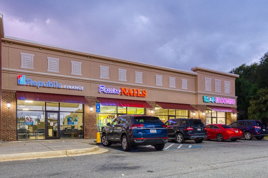 6015 Watson Blvd, Warner Robins, GA à louer - Photo de l’immeuble – Image 2 sur 5