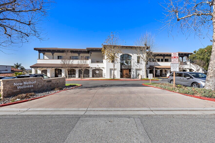 31601 Avenida Los Cerritos Rd, San Juan Capistrano, CA à vendre - Photo de l’immeuble – Image 3 sur 46