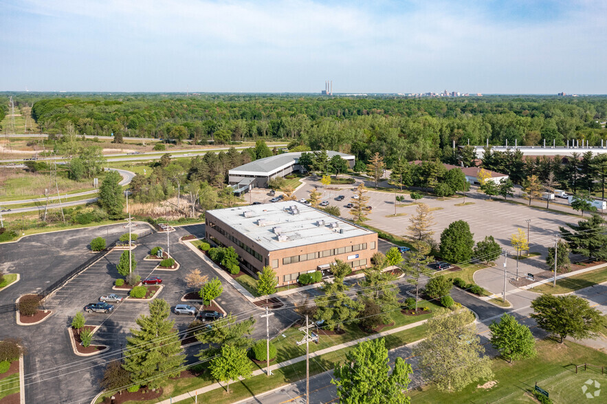 4202 Collins Rd, Lansing, MI à louer - Aérien – Image 3 sur 3