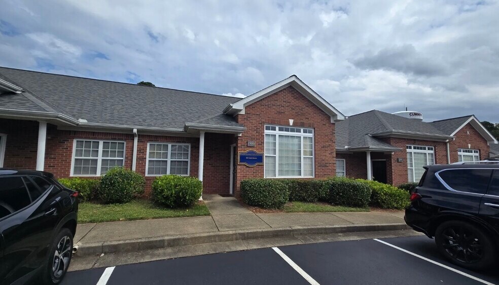 416 Pirkle Ferry Rd, Cumming, GA à louer - Photo de l’immeuble – Image 2 sur 3