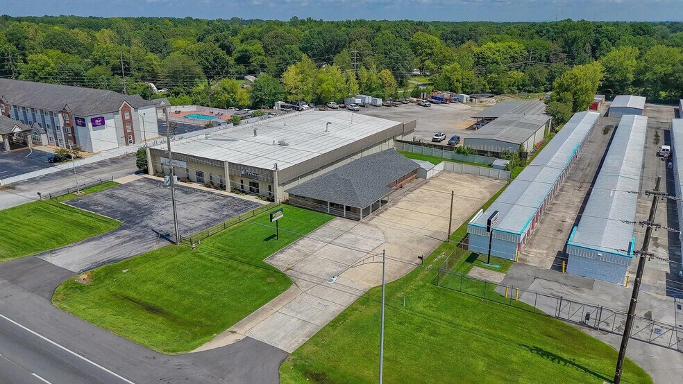 2218 Beltline Rd SW, Decatur, AL à vendre - Photo de l’immeuble – Image 1 sur 14