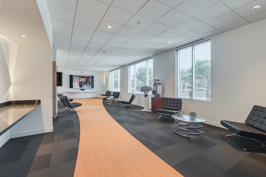 3929 W John Carpenter Fwy, Irving, TX à vendre - Photo intérieure – Image 3 sur 19
