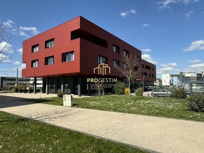 Bureau dans Dijon à louer - Photo de l’immeuble – Image 2 sur 12