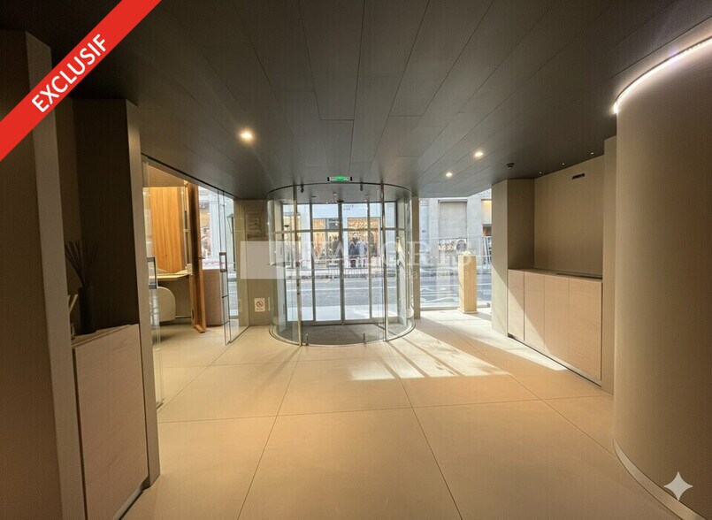 Local commercial dans Lyon à louer - Hall d’entrée – Image 3 sur 6