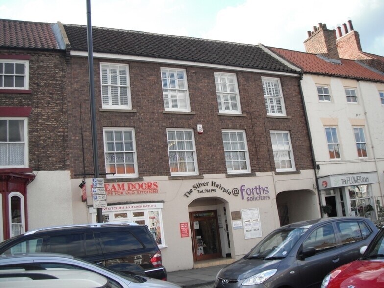 21-21A High St, Yarm à louer - Photo principale – Image 1 sur 4