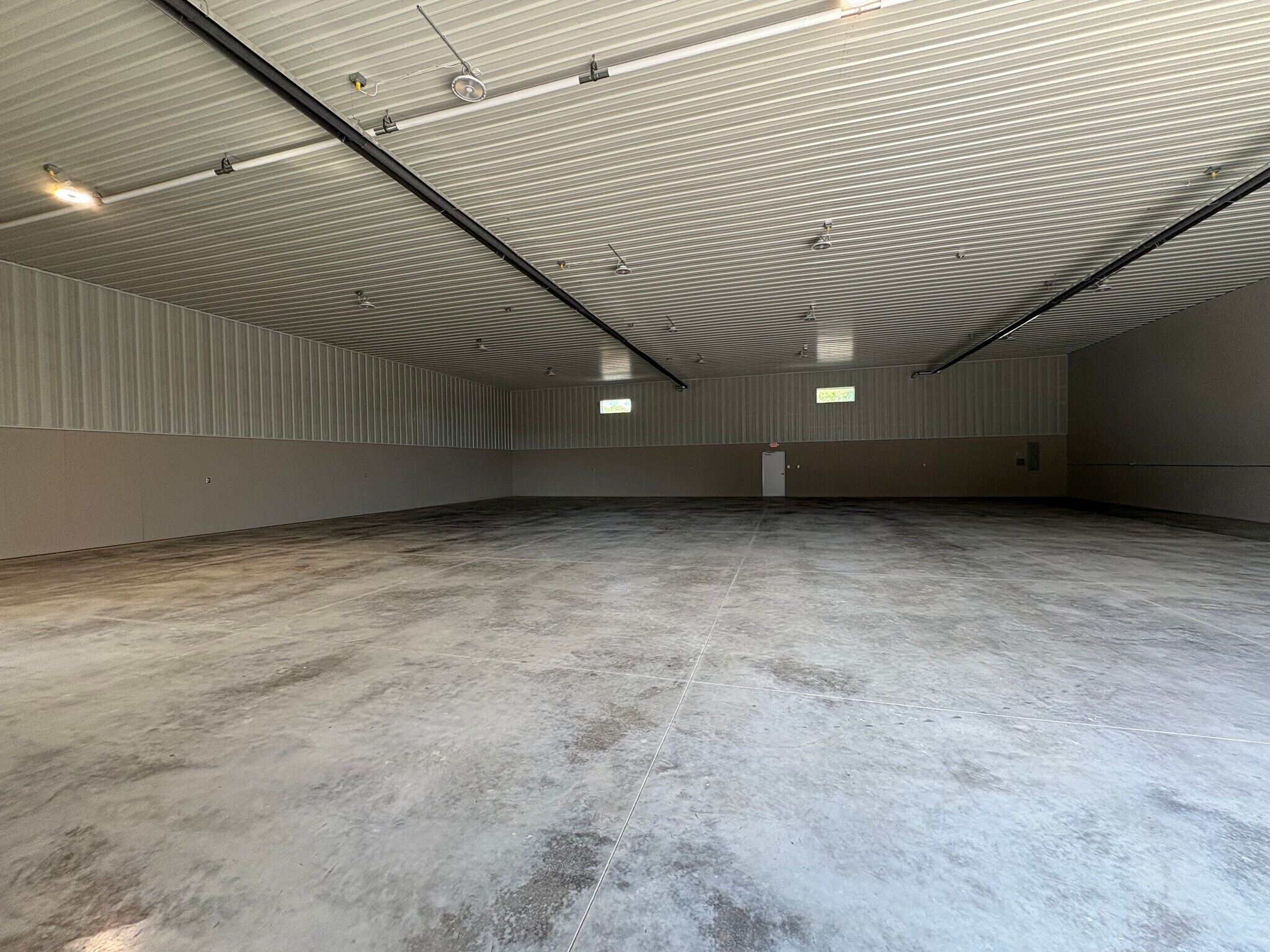 3914 Indianapolis Rd, Columbus, IN à louer Photo intérieure– Image 1 sur 2