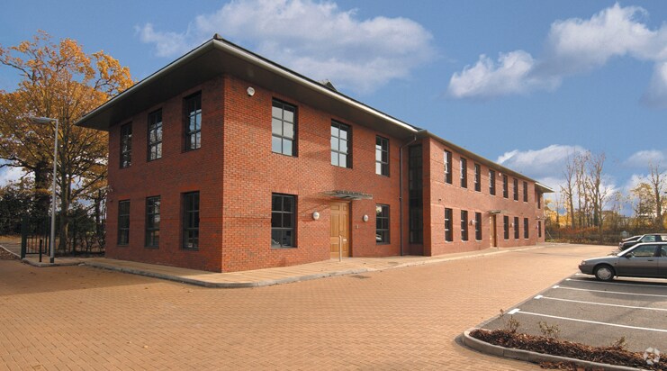 Manor Ln, Crewe à louer - Photo de l’immeuble – Image 2 sur 12