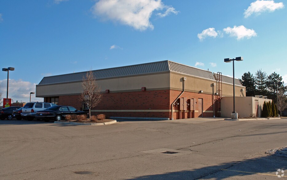 9197-9199 Highland Rd, White Lake, MI à vendre - Photo de l’immeuble – Image 2 sur 2