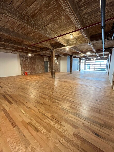 36 Waverly Ave, Brooklyn, NY à louer - Photo de l’immeuble – Image 3 sur 20