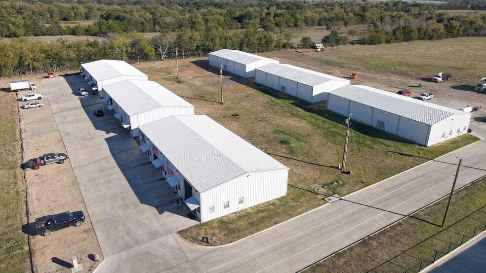 5501 Bonham St, Paris, TX à louer - Photo de l’immeuble – Image 3 sur 16