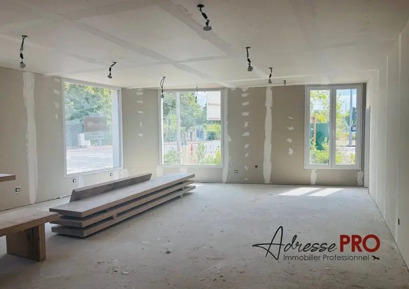 Local commercial dans Gradignan à vendre - Photo de l’immeuble – Image 2 sur 2