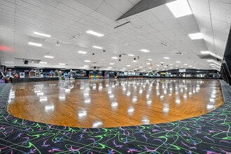 1R Lawton Ave, Taunton, MA à louer Photo intérieure– Image 2 sur 3