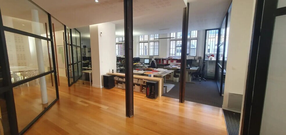 Bureau dans Versailles à vendre - Photo de l’immeuble – Image 1 sur 10