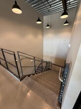 220 SW 9th St, Des Moines, IA à louer Photo intérieure– Image 2 sur 19