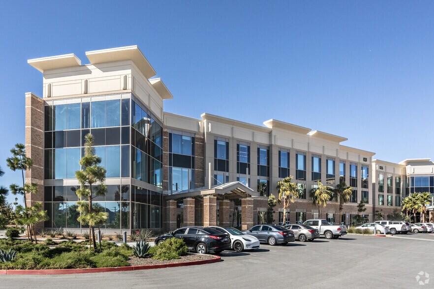 831 Highland Springs Ave, Beaumont, CA à louer - Photo principale – Image 1 sur 8