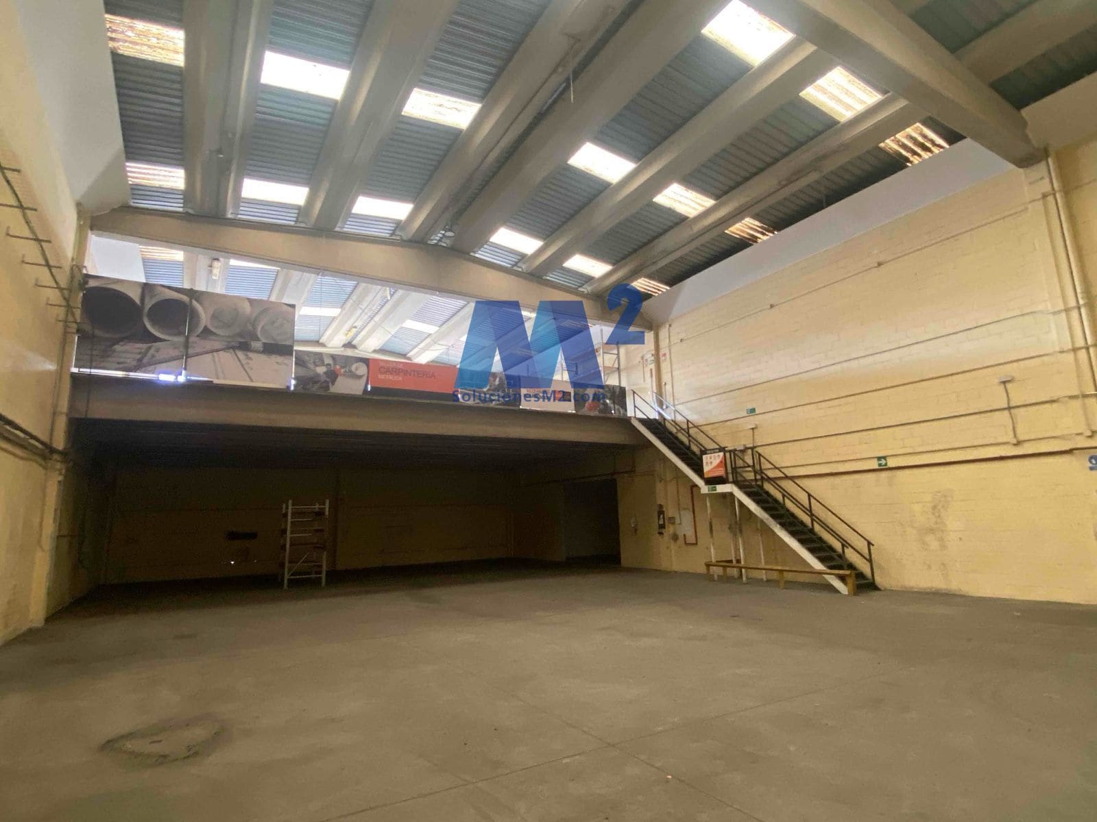 Industriel/Logistique dans Alcobendas, Madrid à louer Photo intérieure– Image 1 sur 4