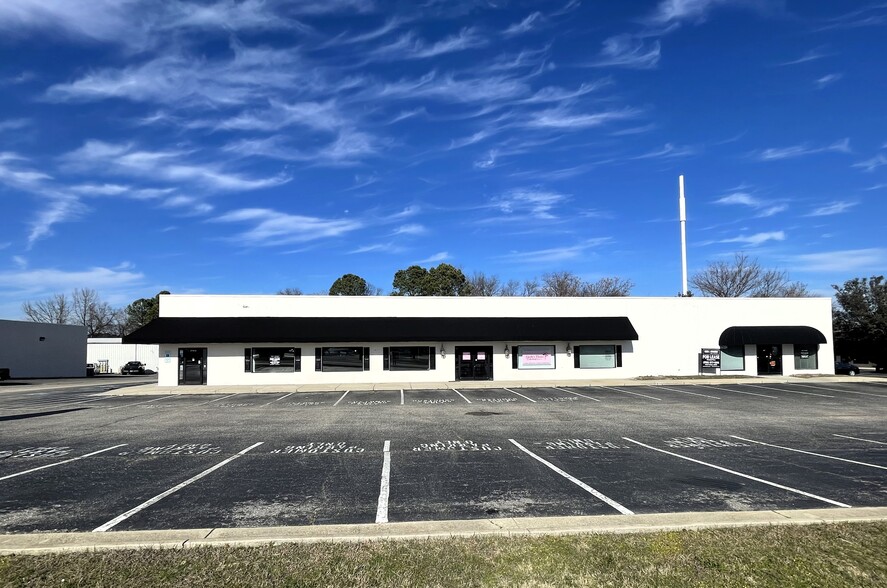 3756 Sycamore Dairy Rd, Fayetteville, NC à louer - Photo de l’immeuble – Image 2 sur 13