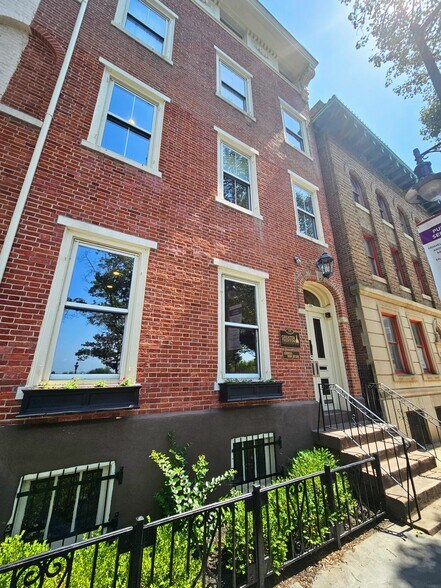 124 W State St, Trenton, NJ à vendre - Photo de l’immeuble – Image 1 sur 14