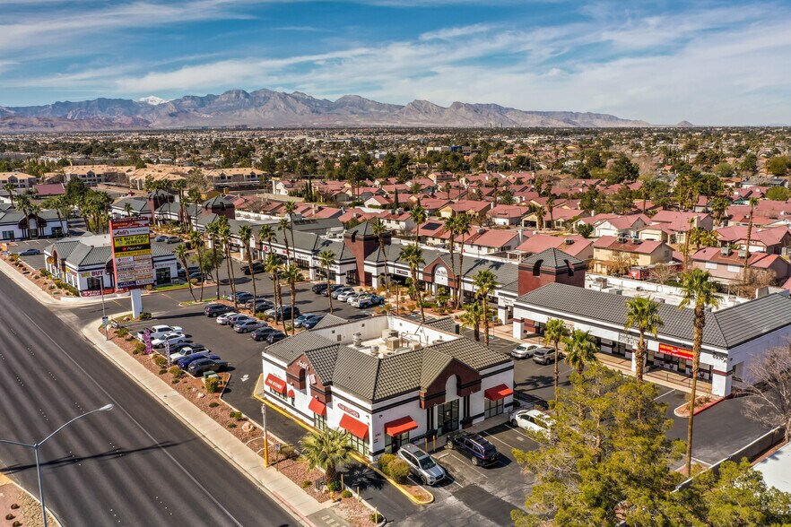 6360-6480 W Flamingo Rd, Las Vegas, NV à louer - Photo de l’immeuble – Image 1 sur 7