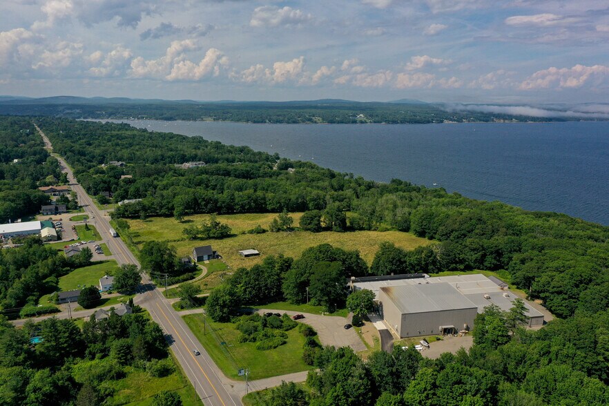 248 Northport Ave, Belfast, ME à vendre - Photo de l’immeuble – Image 2 sur 35