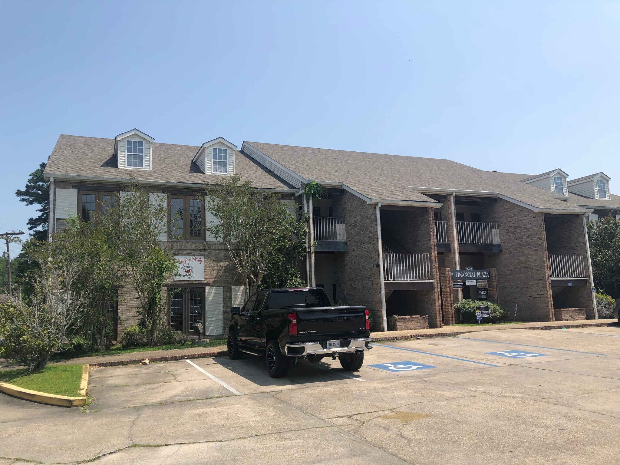 5235 Florida Blvd, Baton Rouge, LA à vendre Photo principale– Image 1 sur 13