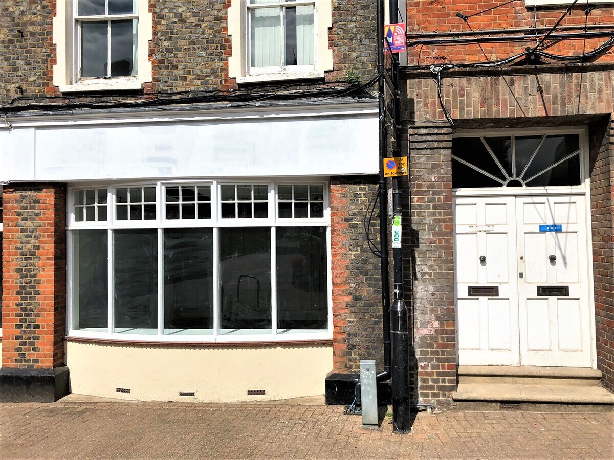 1-3 High St, Leighton Buzzard, BDF LU7 1DP - Lot 1B - - Photo intérieure - Image 1 of 3
