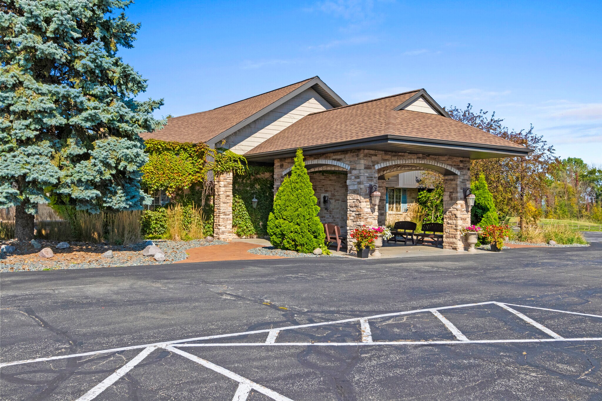 3177 French Rd, De Pere, WI à vendre Photo de l’immeuble– Image 1 sur 70