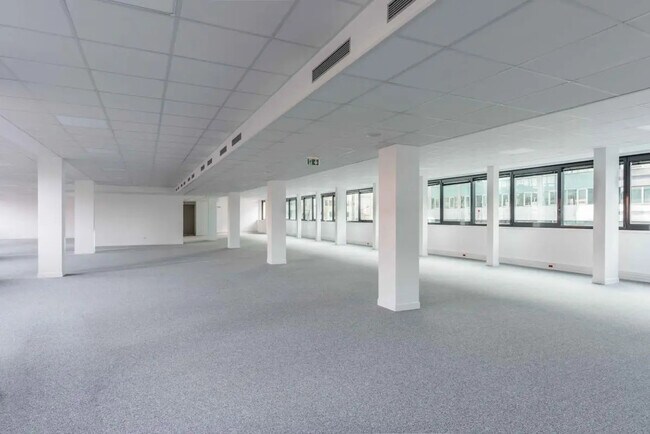 Plus de détails pour Bureau à louer