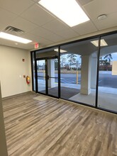 319 W General Screven Way, Hinesville, GA à louer Hall d’entrée– Image 2 sur 9