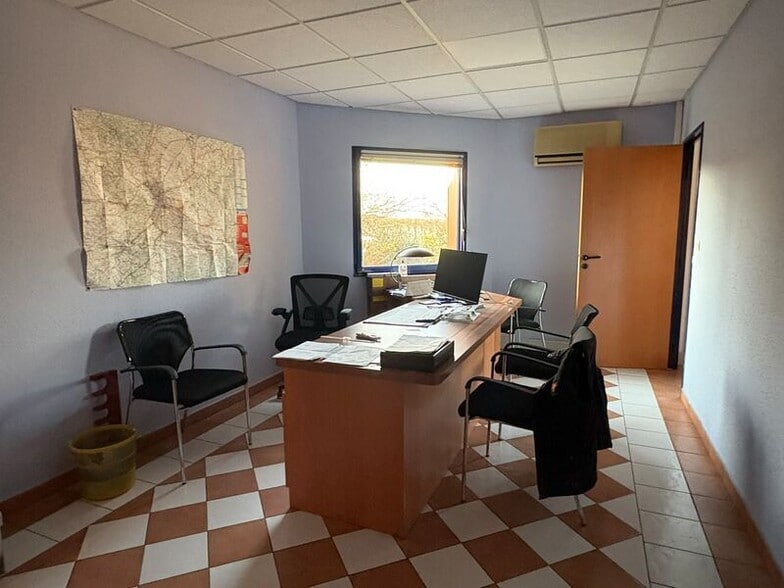 Local d’activités dans Montagny à louer - Photo intérieure – Image 3 sur 10